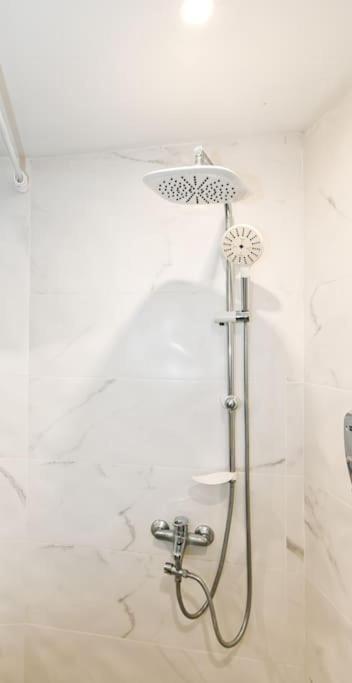 Velar 1Bdr Apartment 소피아 외부 사진