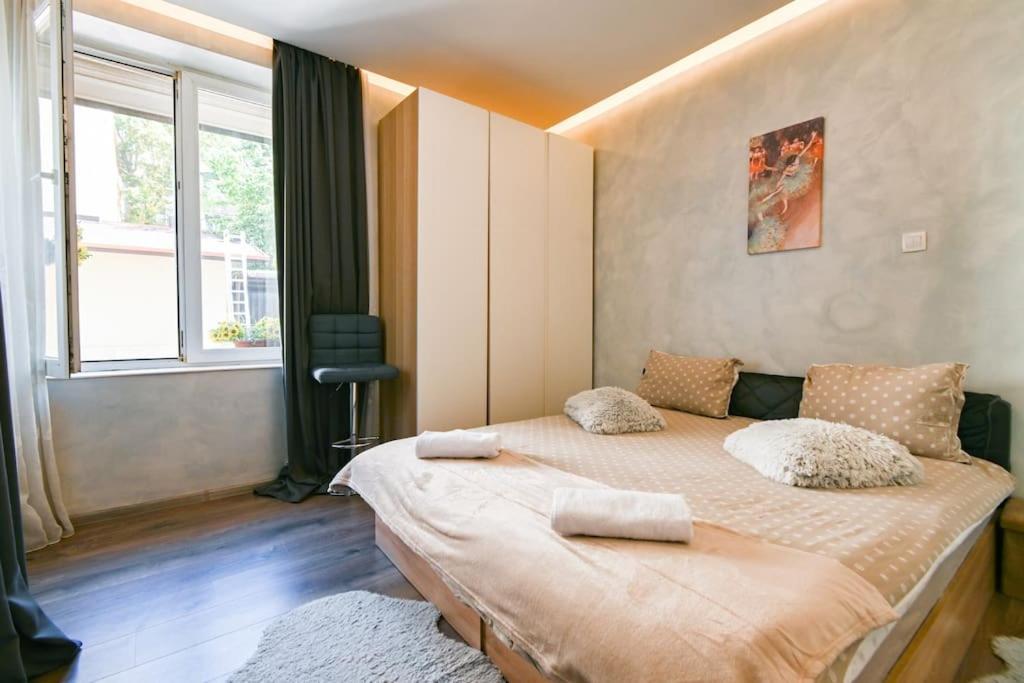 Velar 1Bdr Apartment 소피아 외부 사진